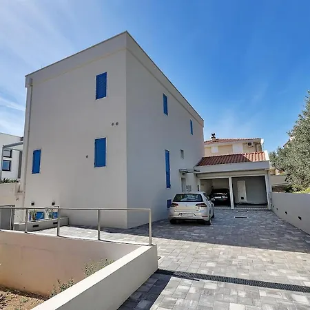 Daire Bamboo House App 4 - Exklusiv Makarska