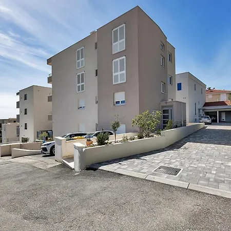 Bamboo House App 4 - Exklusiv Appartamento Makarska